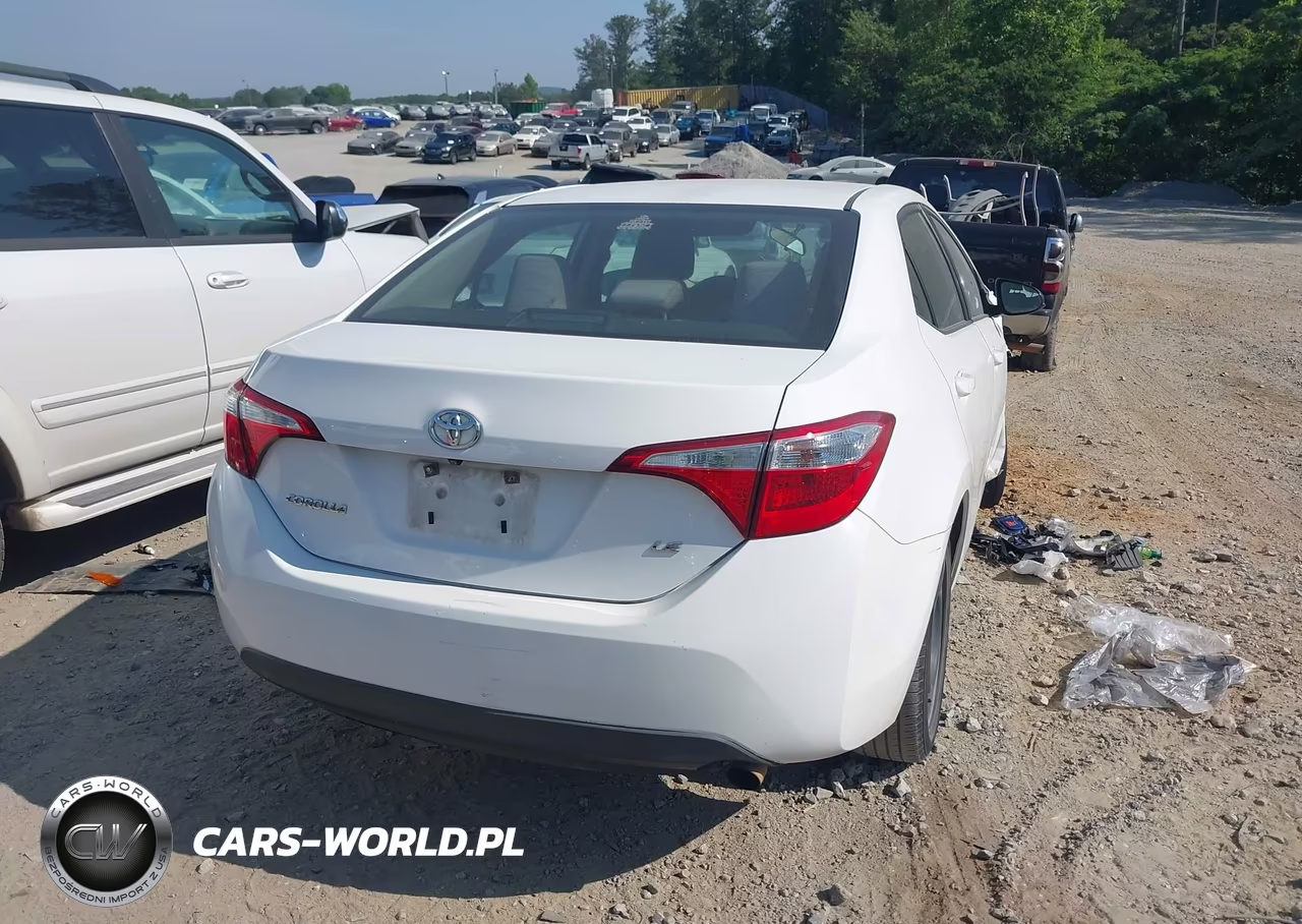 2016 Toyota Corolla Le VIN:2T1BURHE1GC656063 - 4