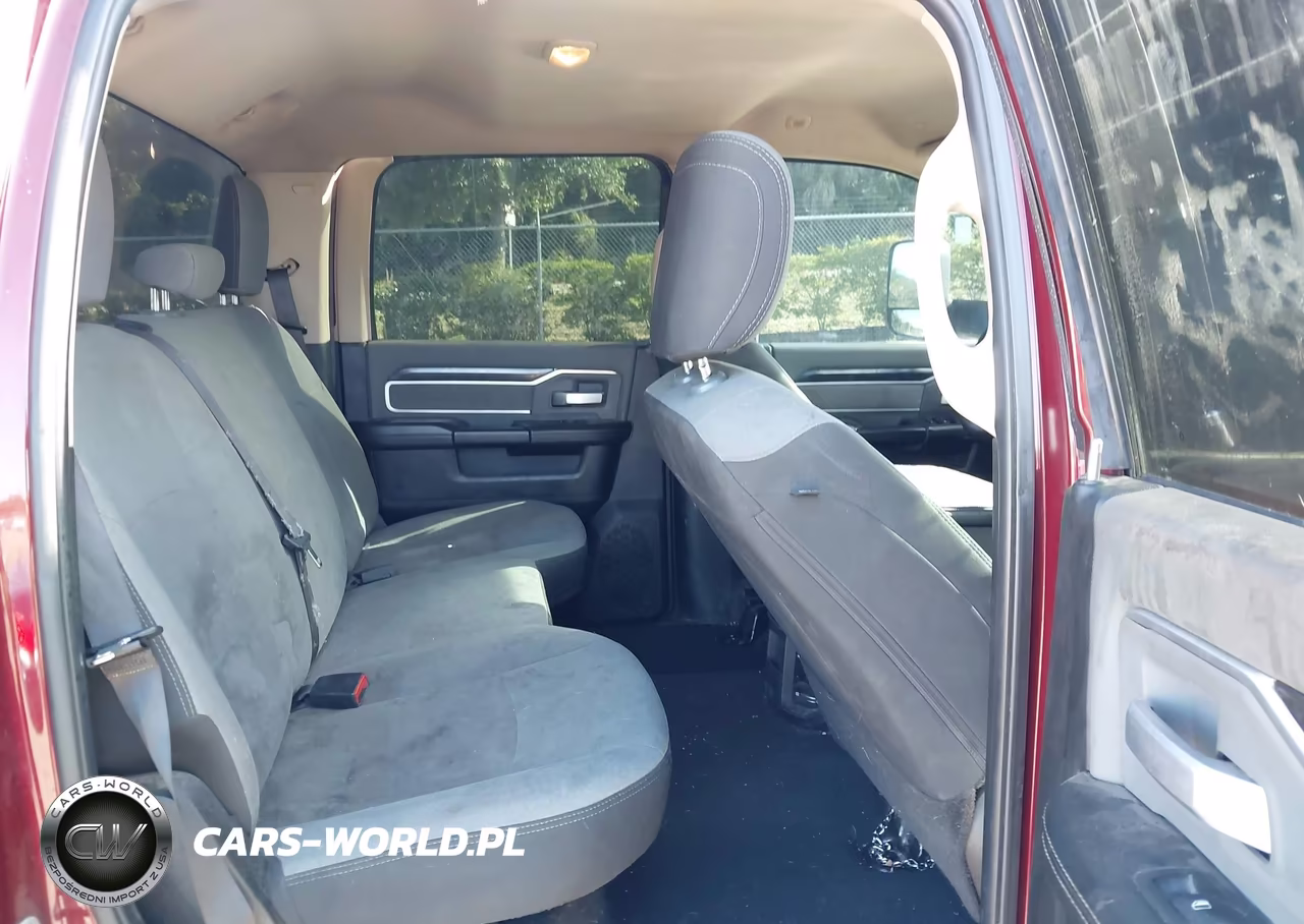 2019 Ram 2500 Big Horn 4X4 6'4 Box VIN:3C6UR5DJ5KG610795 - 8