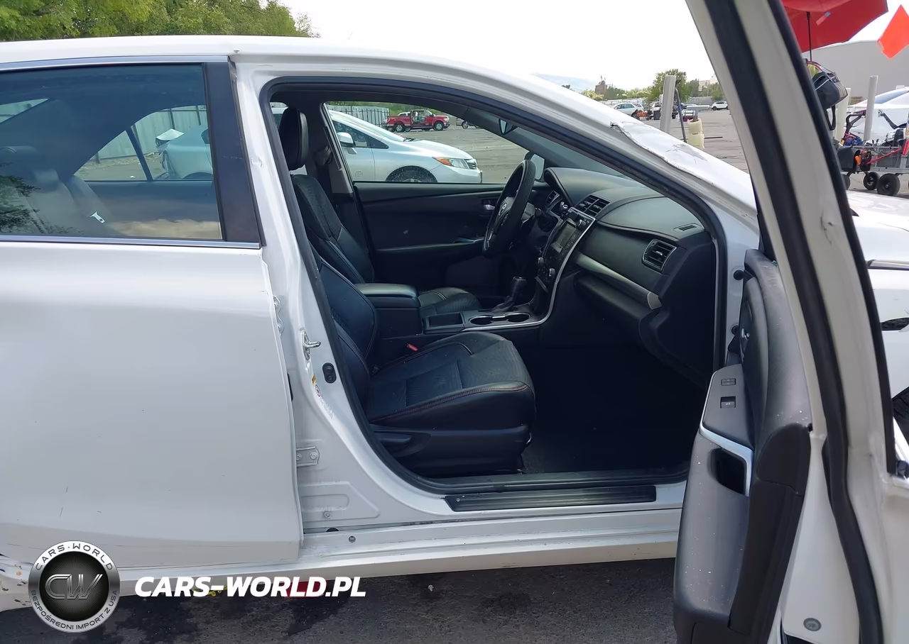 2015 Toyota Camry Se VIN:4T1BF1FK1FU061635 - 5