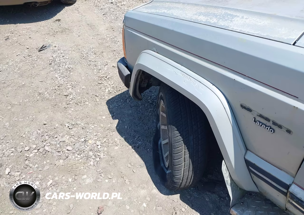 1986 Jeep Cherokee Laredo VIN:1JCWC7844GT052837 - 6