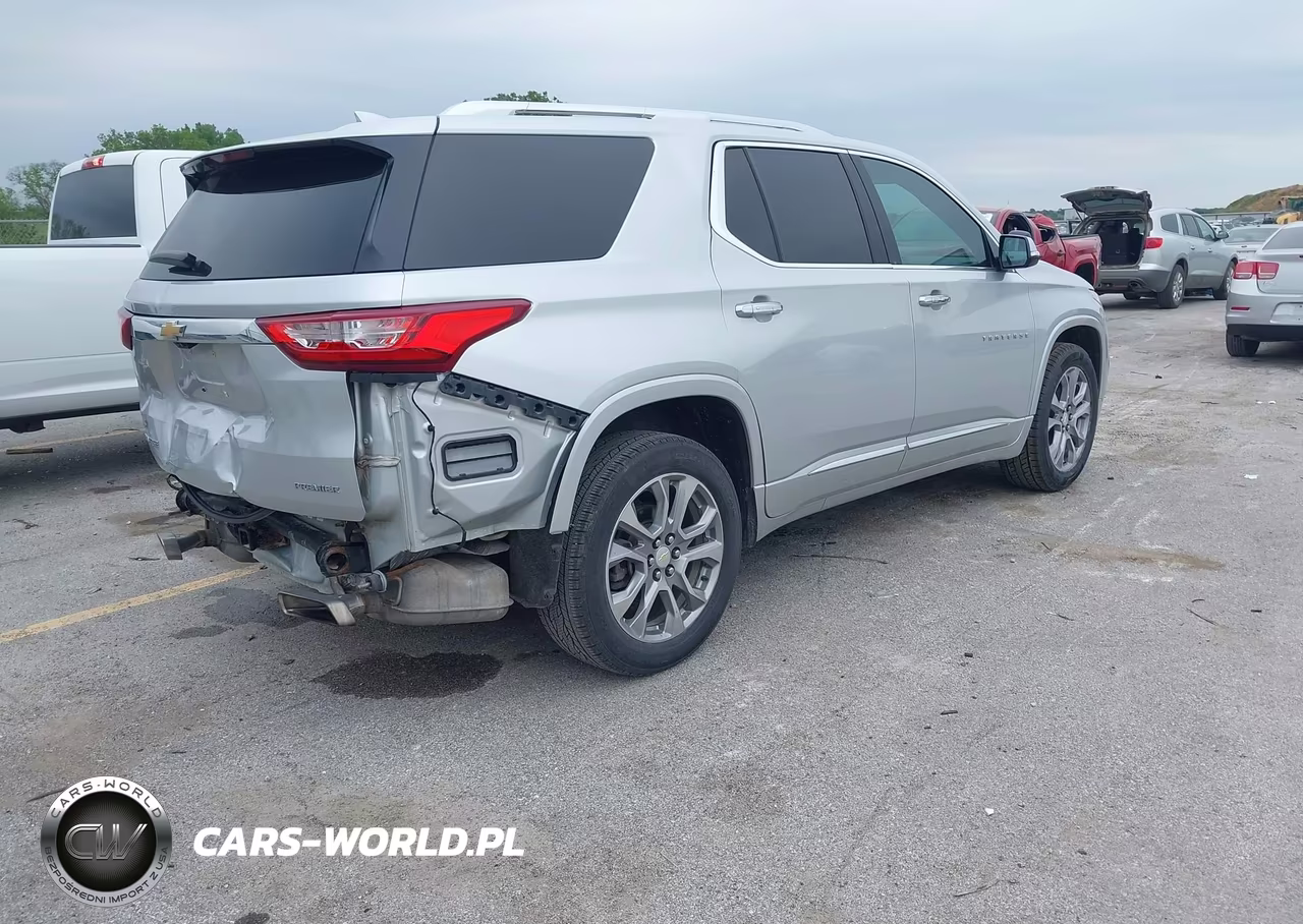 2019 Chevrolet Traverse Premier VIN:1GNERKKW7KJ138311 - 4