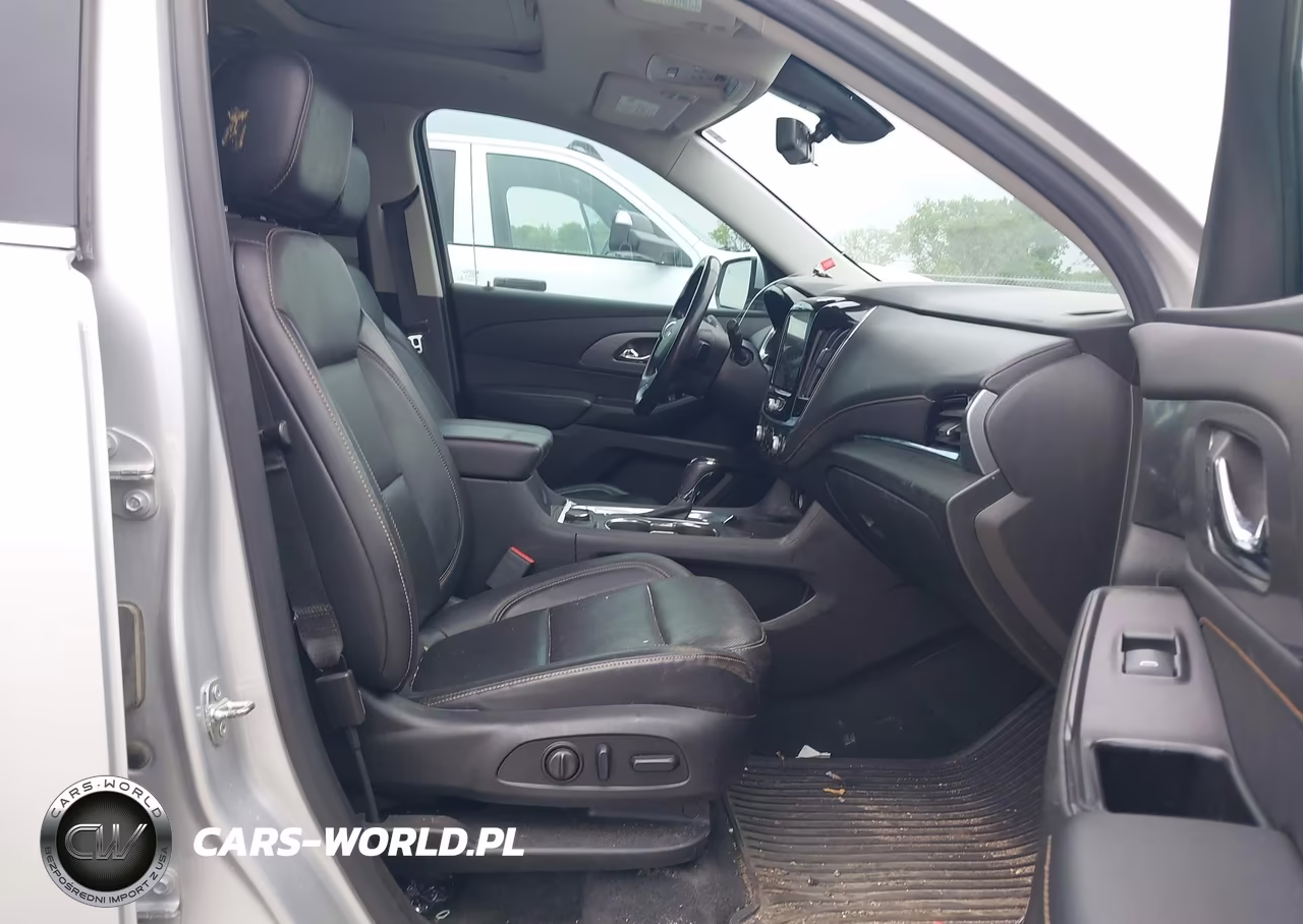 2019 Chevrolet Traverse Premier VIN:1GNERKKW7KJ138311 - 5
