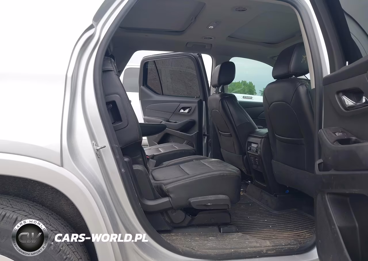 2019 Chevrolet Traverse Premier VIN:1GNERKKW7KJ138311 - 8