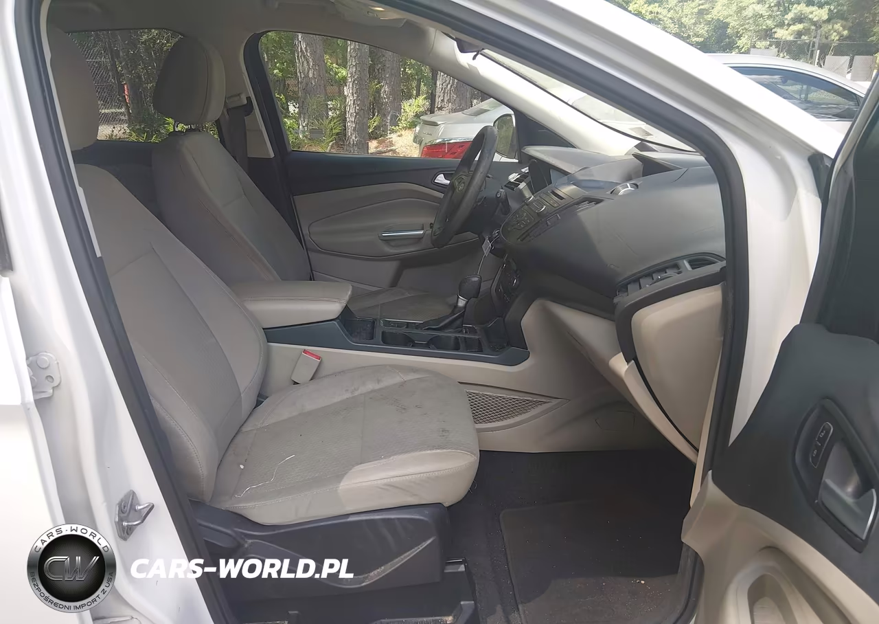 2017 Ford Escape Se VIN:1FMCU0GD6HUB49684 - 5