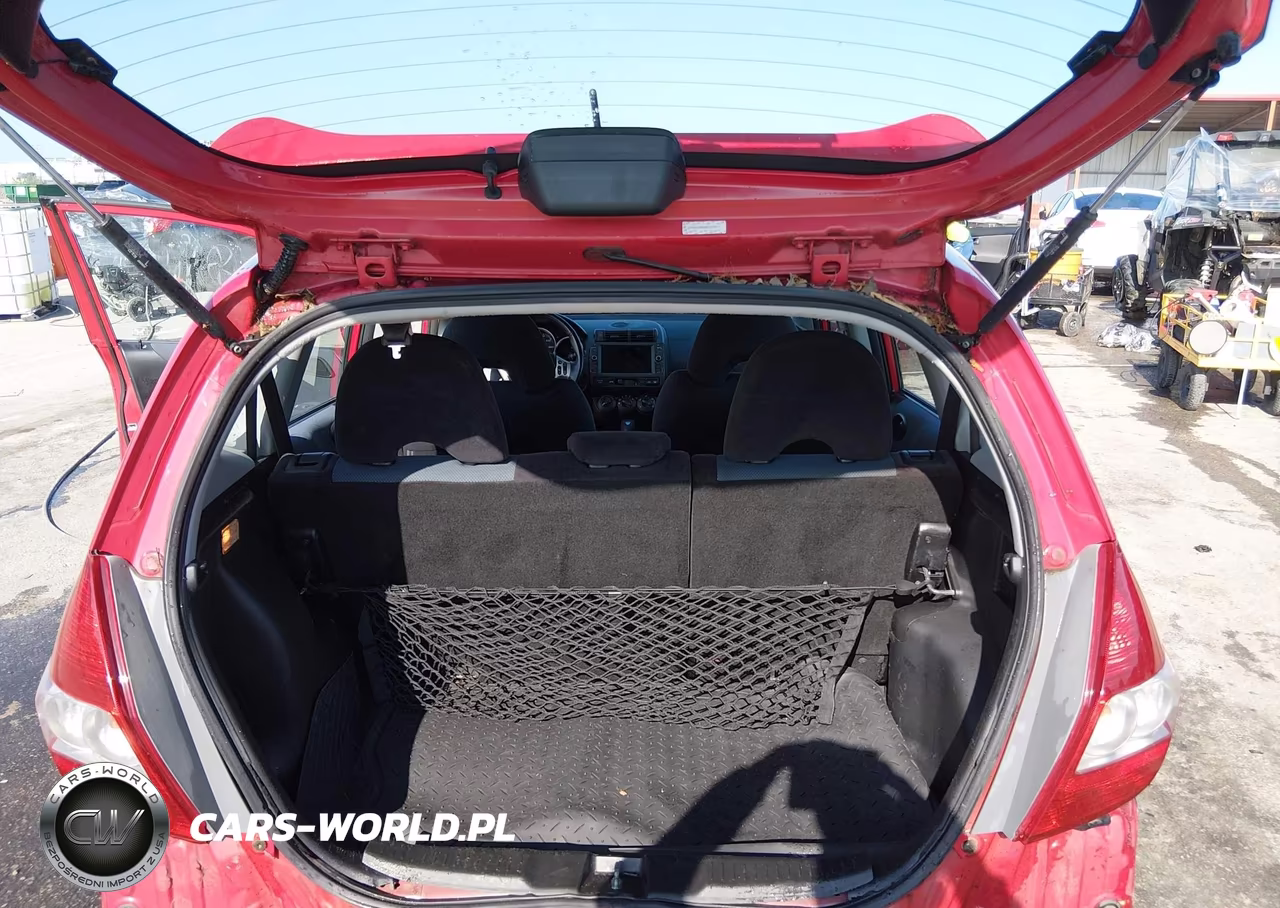2008 Honda Fit Sport VIN:JHMGD38688S030911 - 18