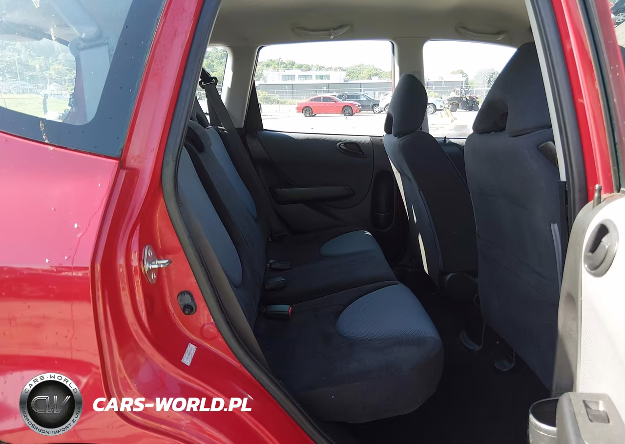 2008 Honda Fit Sport VIN:JHMGD38688S030911 - 8
