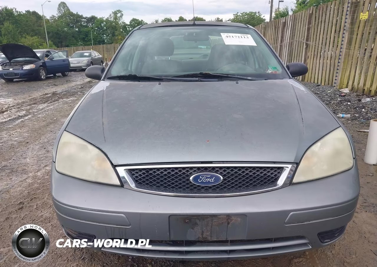 2005 Ford Focus Zx4 VIN:1FAFP34N95W315600 - 6