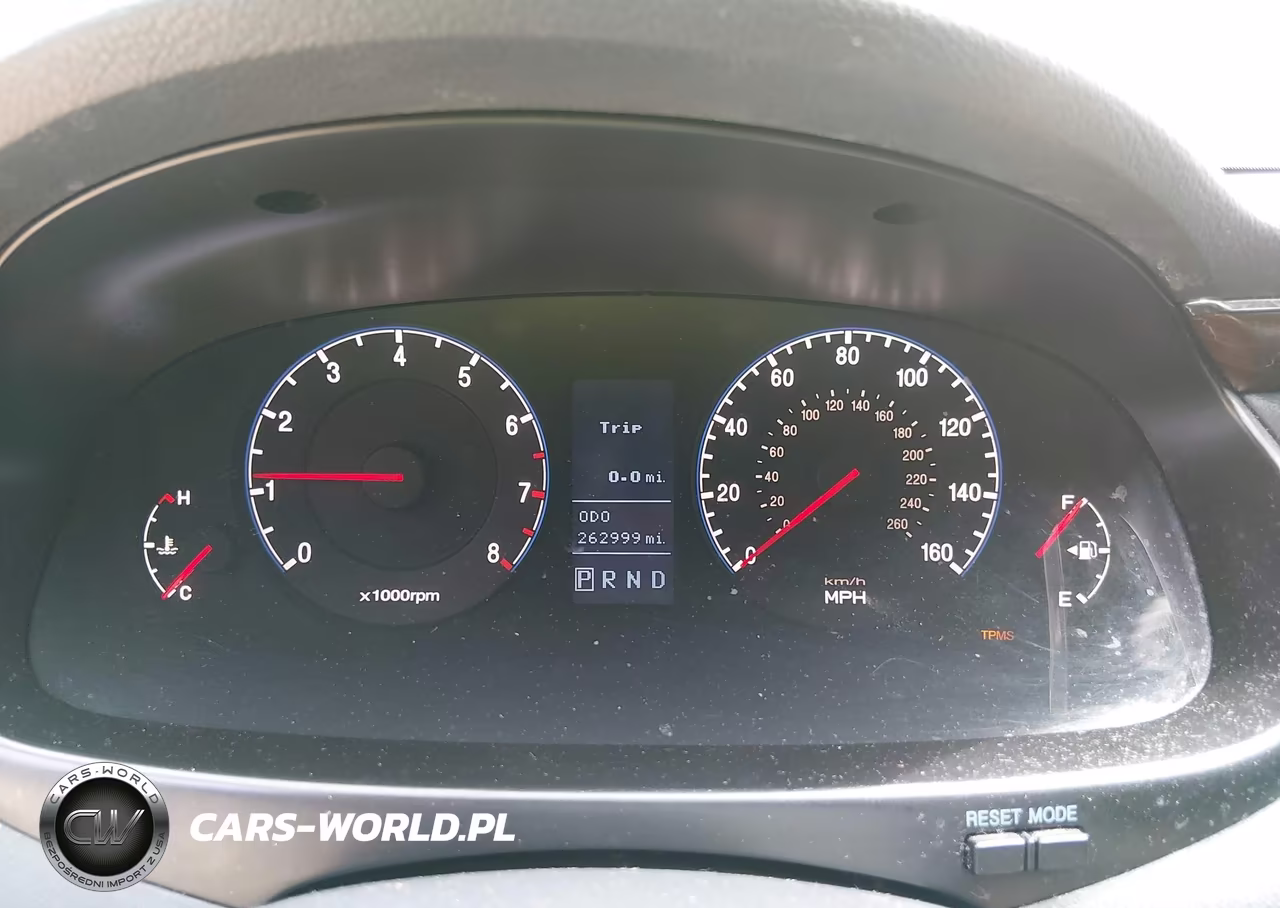 2010 Hyundai Azera Limited VIN:KMHFC4DF5AA513517 - 7