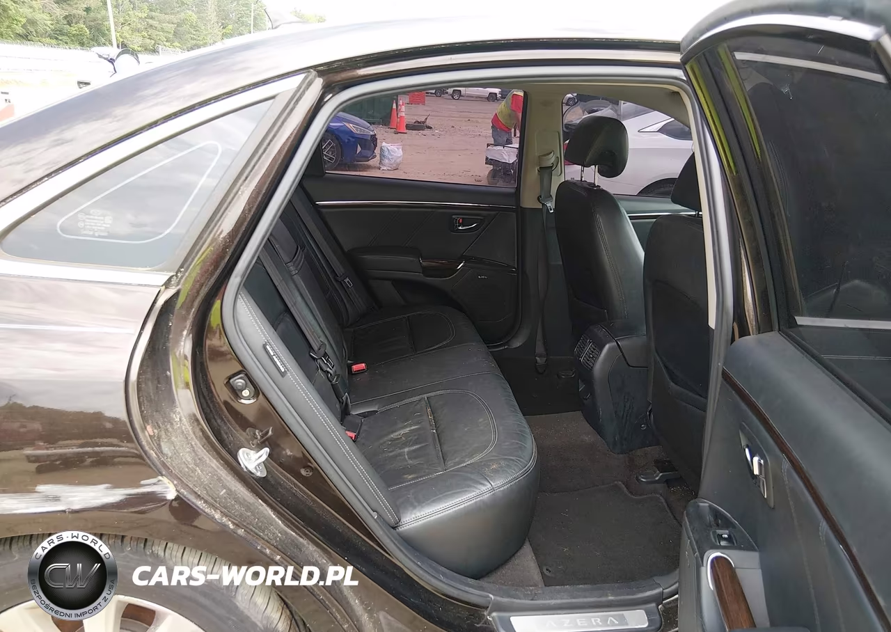 2010 Hyundai Azera Limited VIN:KMHFC4DF5AA513517 - 8
