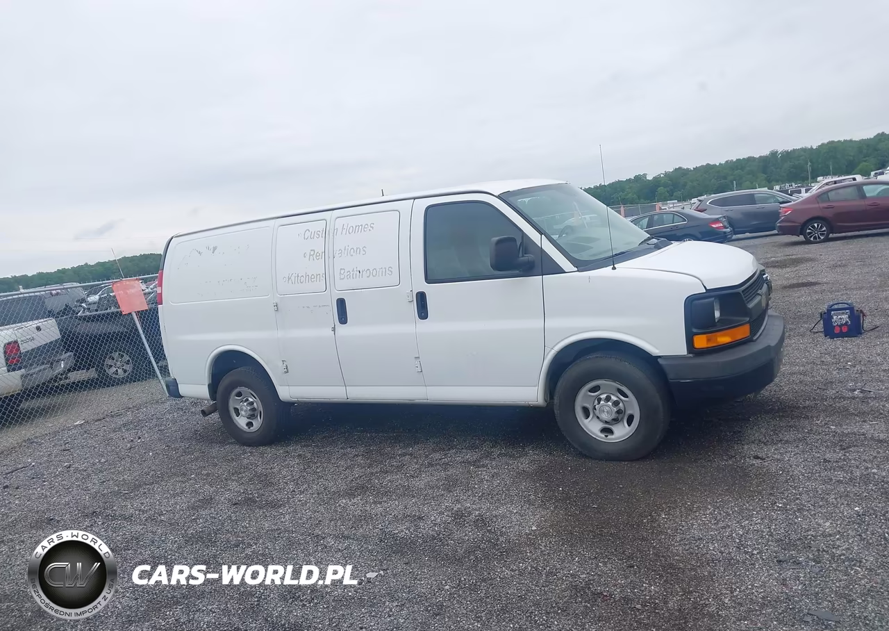 2015 Chevrolet Express 2500 Work Van VIN:1GCWGFCF3F1120743 - 13
