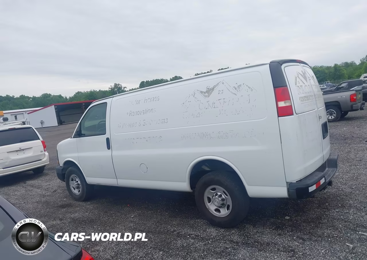 2015 Chevrolet Express 2500 Work Van VIN:1GCWGFCF3F1120743 - 14