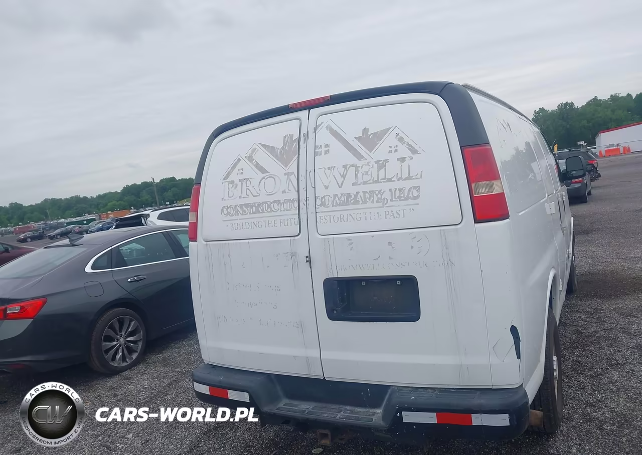 2015 Chevrolet Express 2500 Work Van VIN:1GCWGFCF3F1120743 - 16