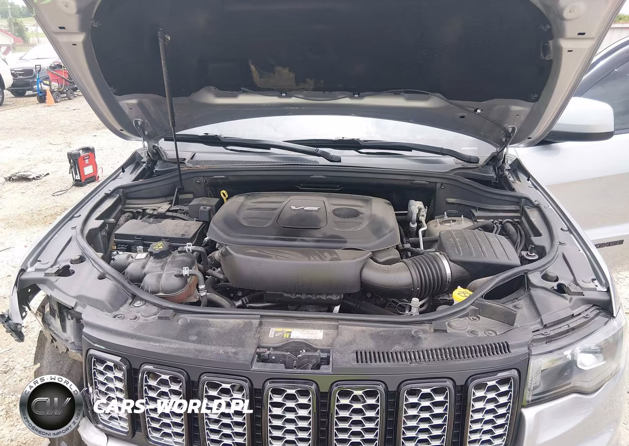 2019 Jeep Grand Cherokee Altitude 4X4 VIN:1C4RJFAG4KC526880 - 10