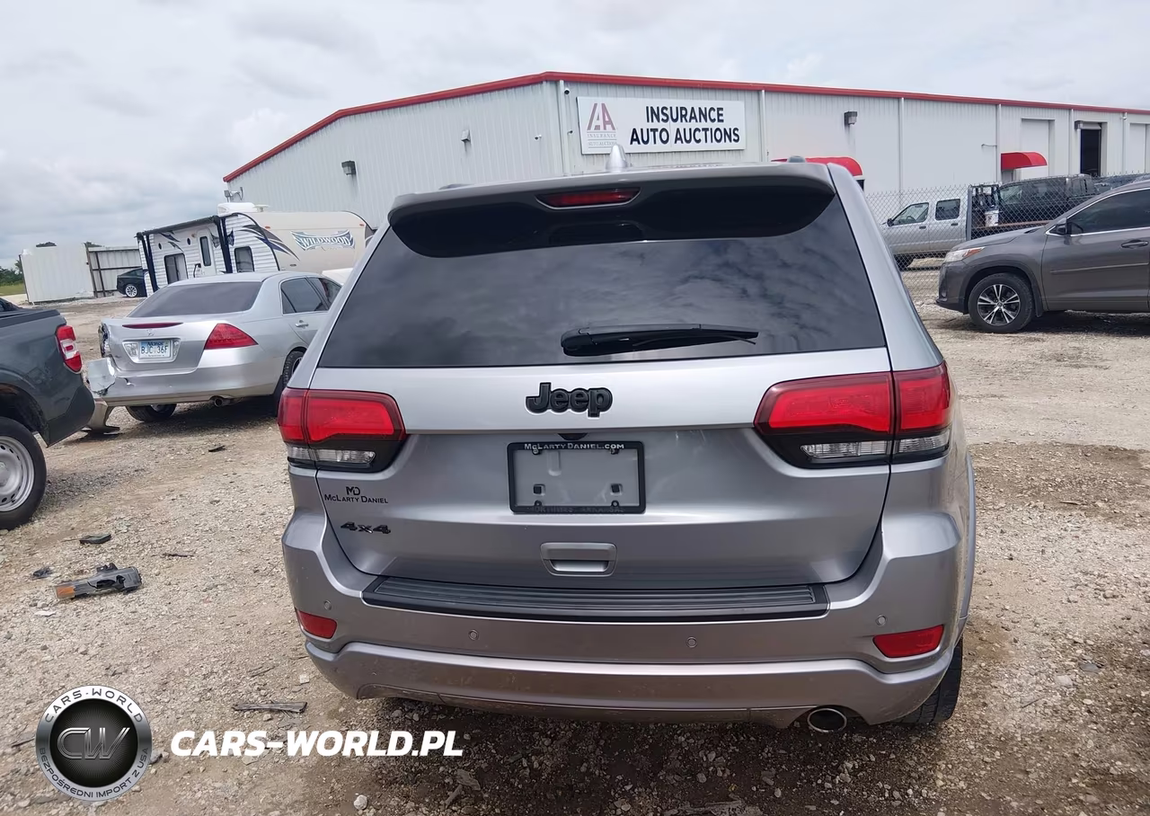 2019 Jeep Grand Cherokee Altitude 4X4 VIN:1C4RJFAG4KC526880 - 16
