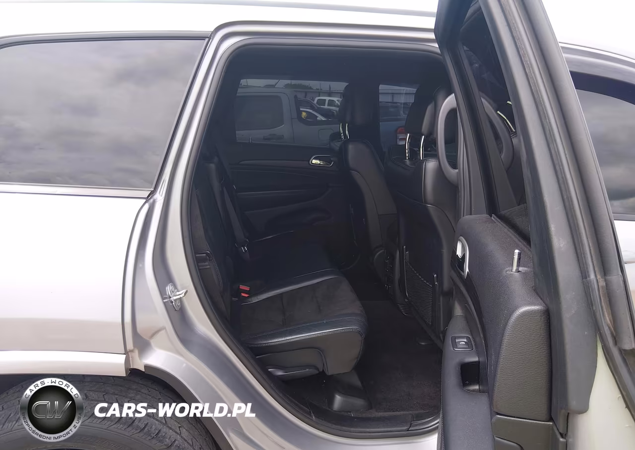 2019 Jeep Grand Cherokee Altitude 4X4 VIN:1C4RJFAG4KC526880 - 8