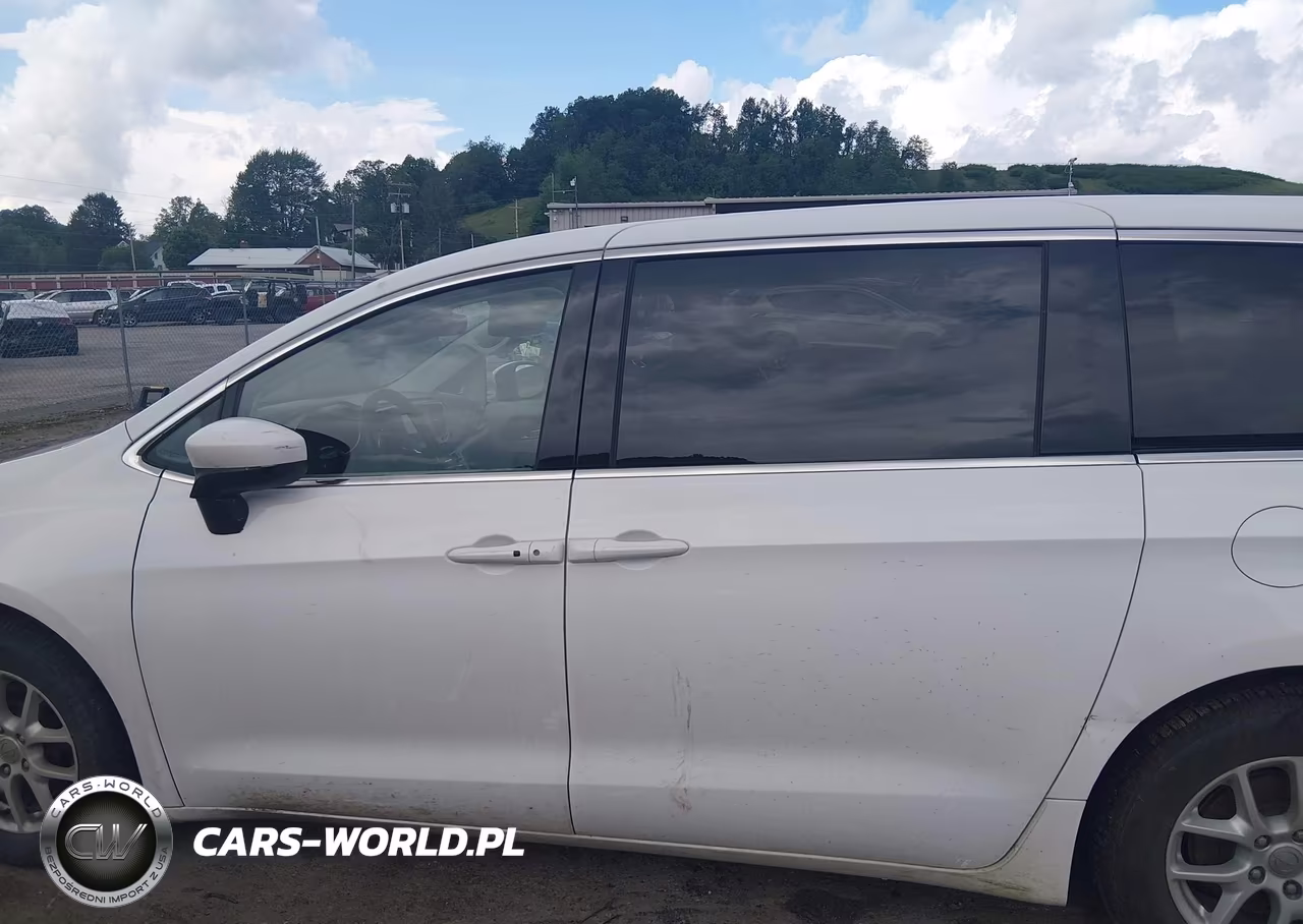 2017 Chrysler Pacifica VIN:2C4RC2CG4HR529076 - 14