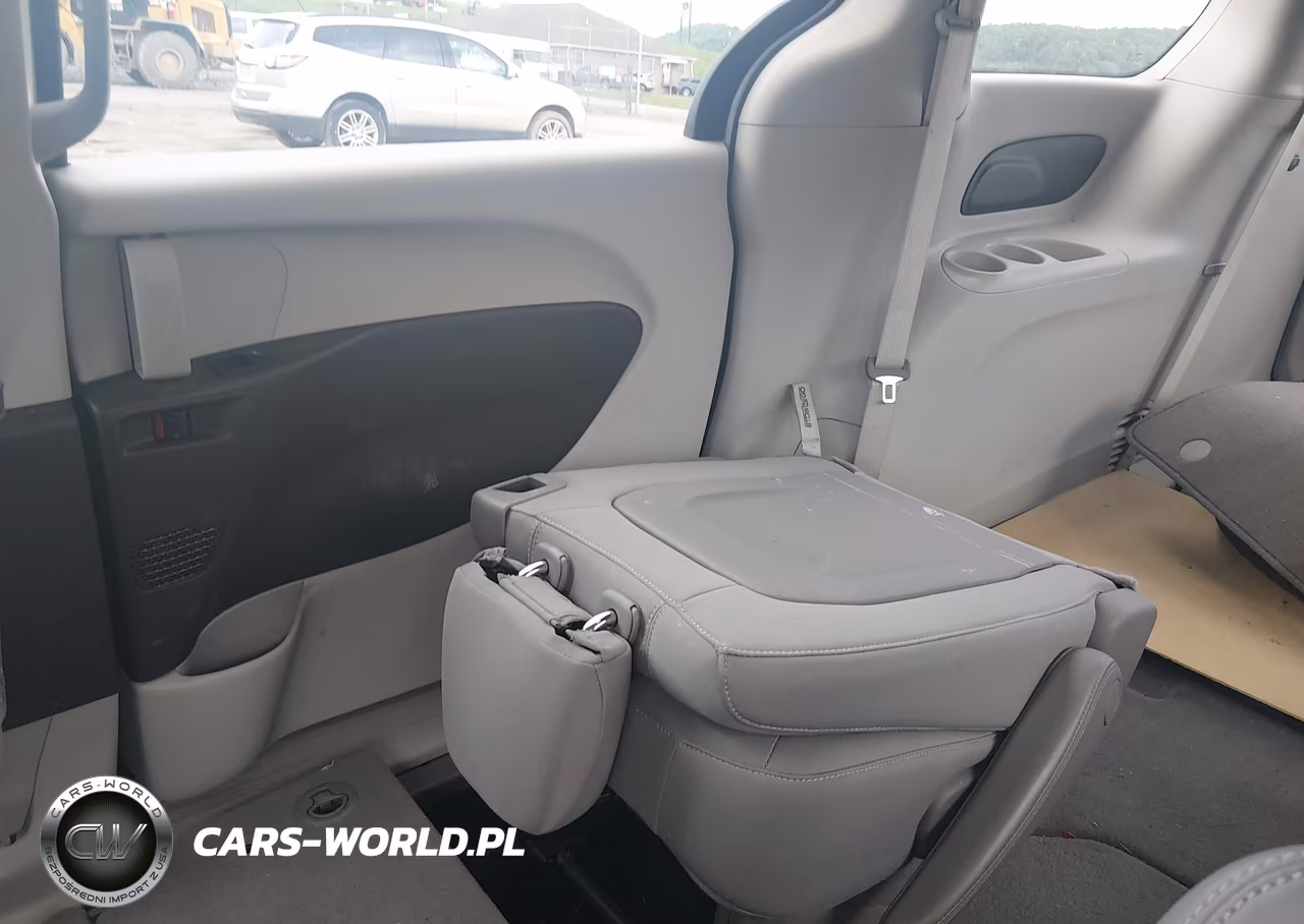 2017 Chrysler Pacifica VIN:2C4RC2CG4HR529076 - 20