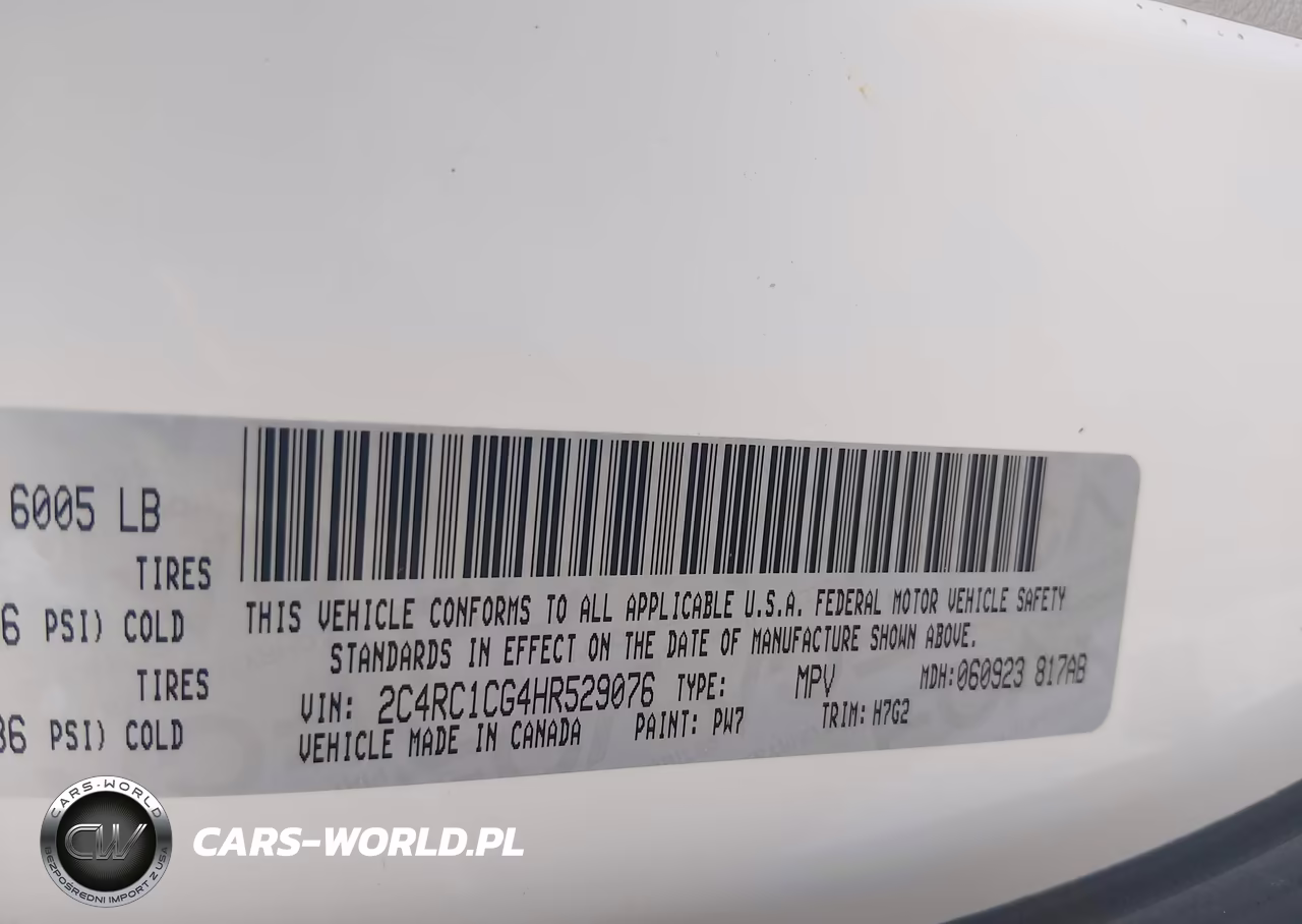 2017 Chrysler Pacifica VIN:2C4RC2CG4HR529076 - 9