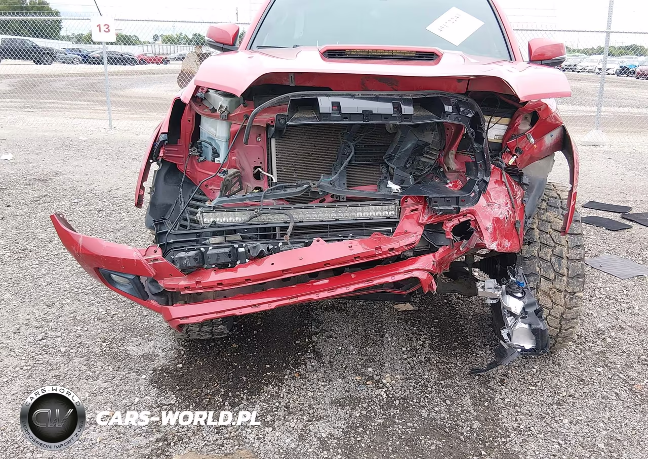 2017 Toyota Tacoma VIN:3TMDZ5BN4HM014246 - 6