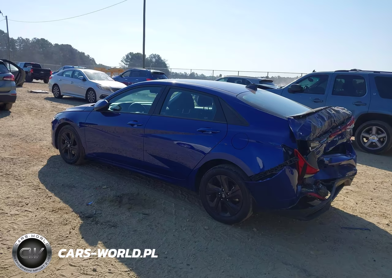 2022 Hyundai Elantra Sel VIN:5NPLM4AG6NH059990 - 3