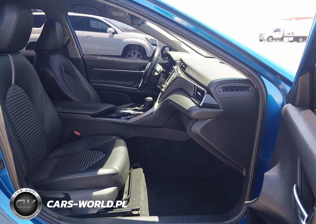 2020 Toyota Camry Se VIN:4T1G11AK4LU348863 - 5