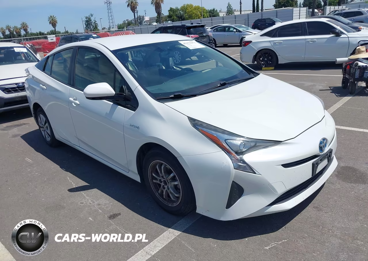 2016 Toyota Prius Three – zdjęcie 1 z 18