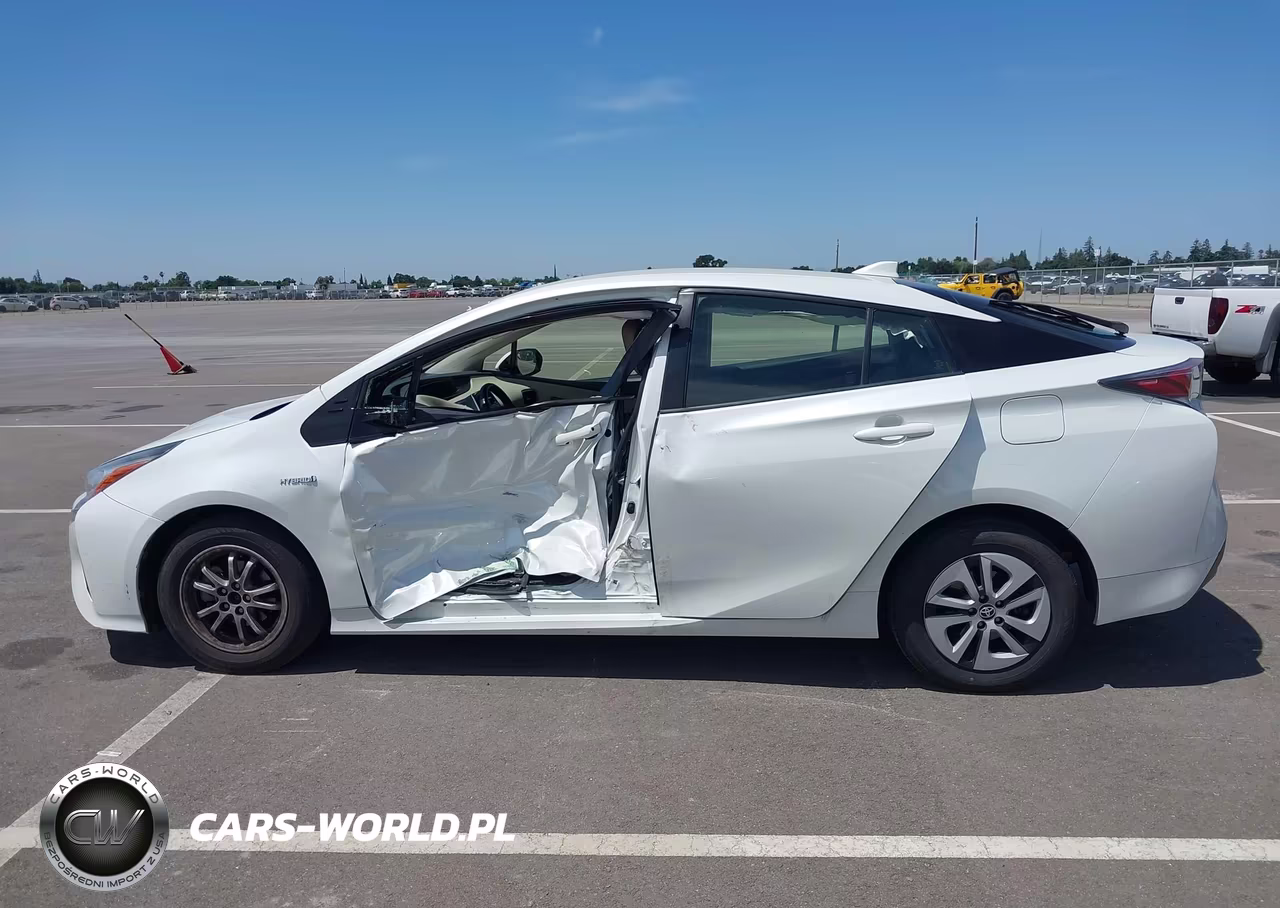 2016 Toyota Prius Three VIN:JTDKARFUXG3025596 - 15