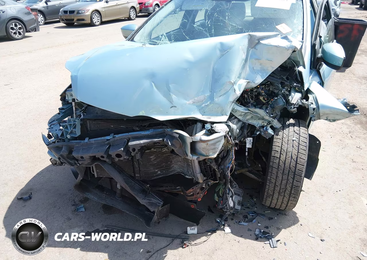 2012 Ford Focus Se VIN:1FAHP3F22CL446815 - 6