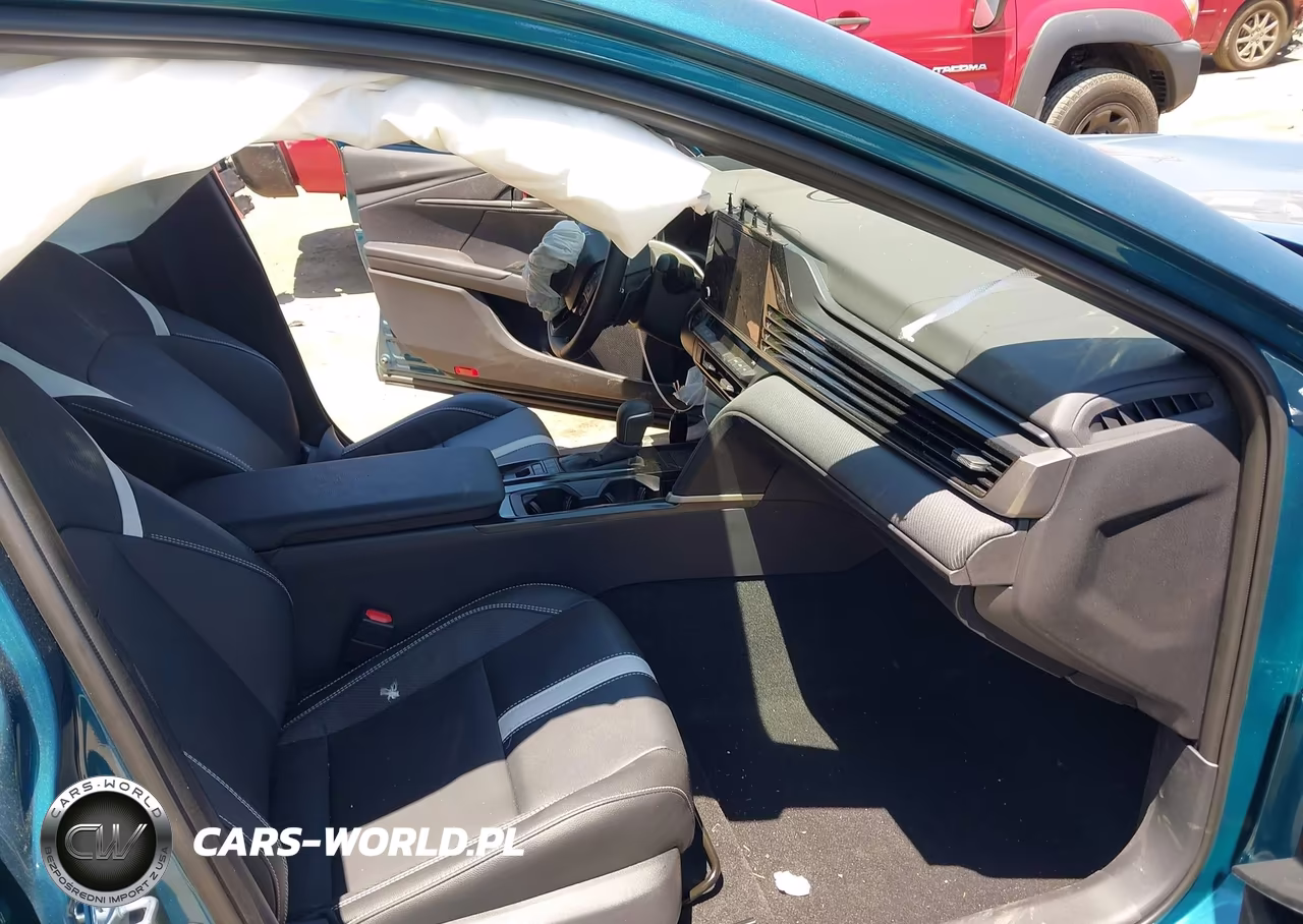 2026 Toyota Camry Se VIN:4T1DAACK2TU711130 - 5