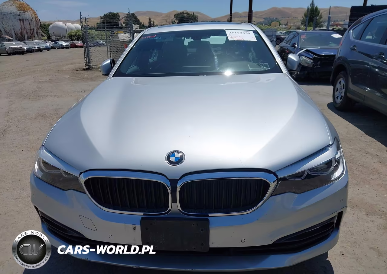 2018 BMW 530I xDrive VIN:WBAJA7C52JWC75384 - 12