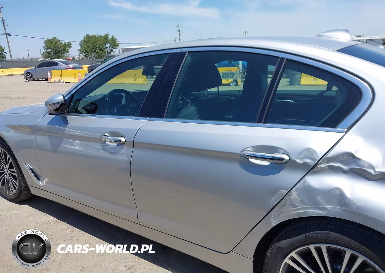 2018 BMW 530I xDrive VIN:WBAJA7C52JWC75384 - 14