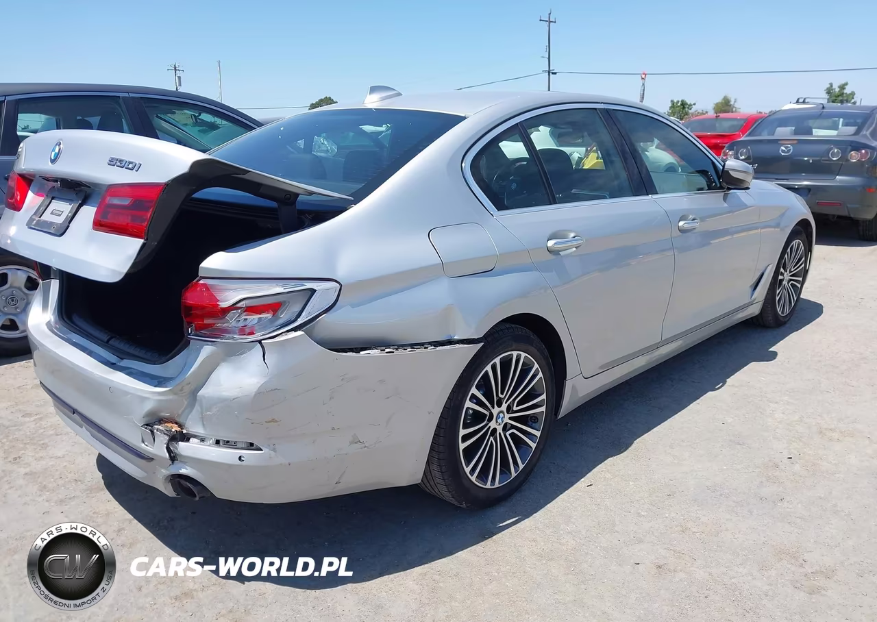 2018 BMW 530I xDrive VIN:WBAJA7C52JWC75384 - 4