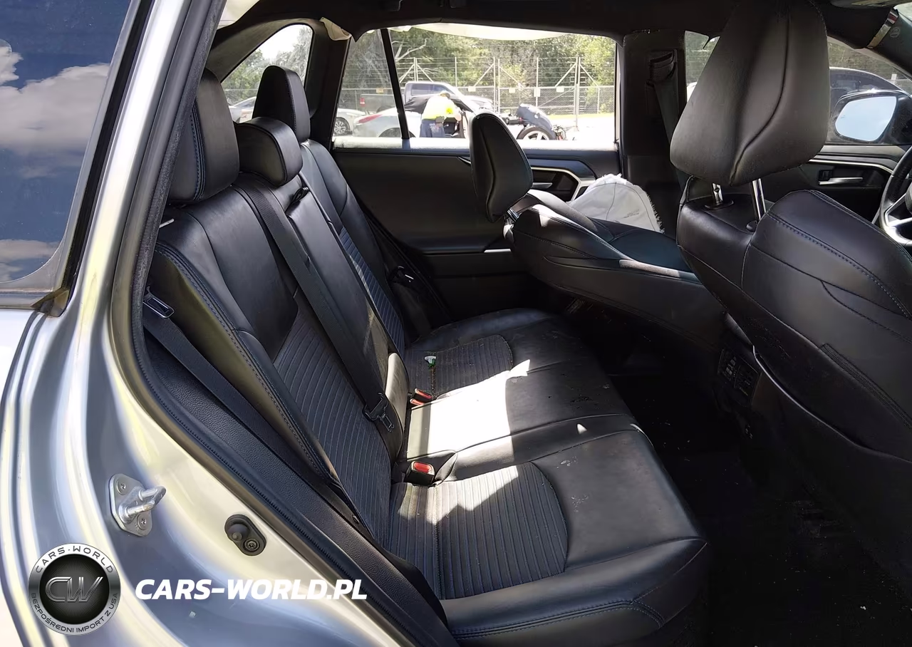2020 Toyota Rav4 Hybrid Xse VIN:2T3EWRFV2LW073933 - 8