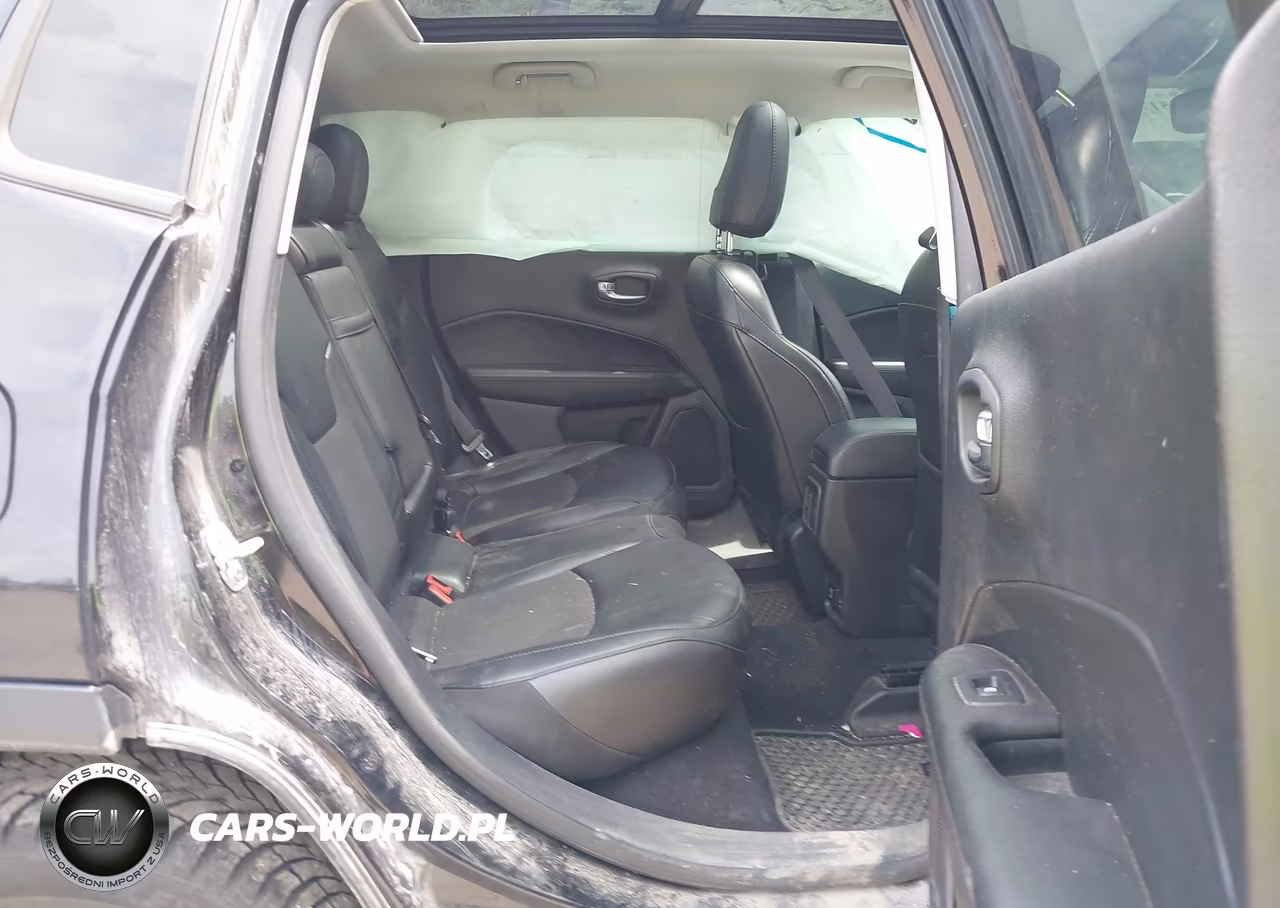 2019 Jeep Compass Altitude 4X4 VIN:3C4NJDBB2KT817176 - 8