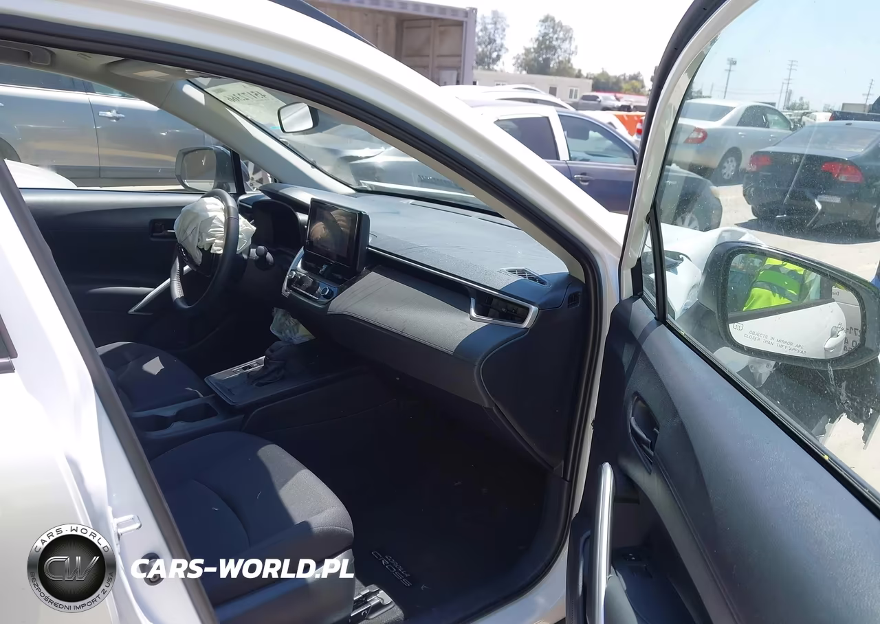 2026 Toyota Corolla Cross Le VIN:7MUBAAAG5TV176251 - 5