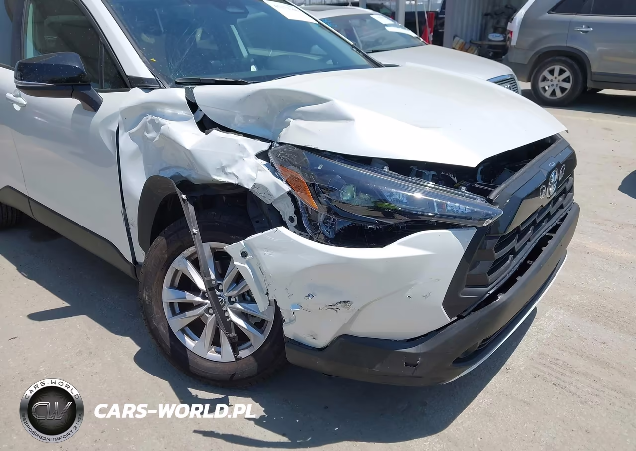 2026 Toyota Corolla Cross Le VIN:7MUBAAAG5TV176251 - 6