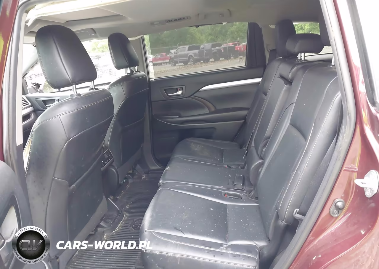 2019 Toyota Highlander Xle VIN:5TDJZRFH4KS985897 - 8