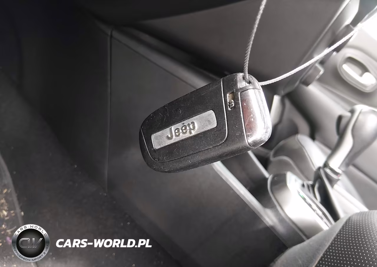 2018 Jeep Renegade Limited 4X4 VIN:ZACCJBDBXJPH13873 - 11