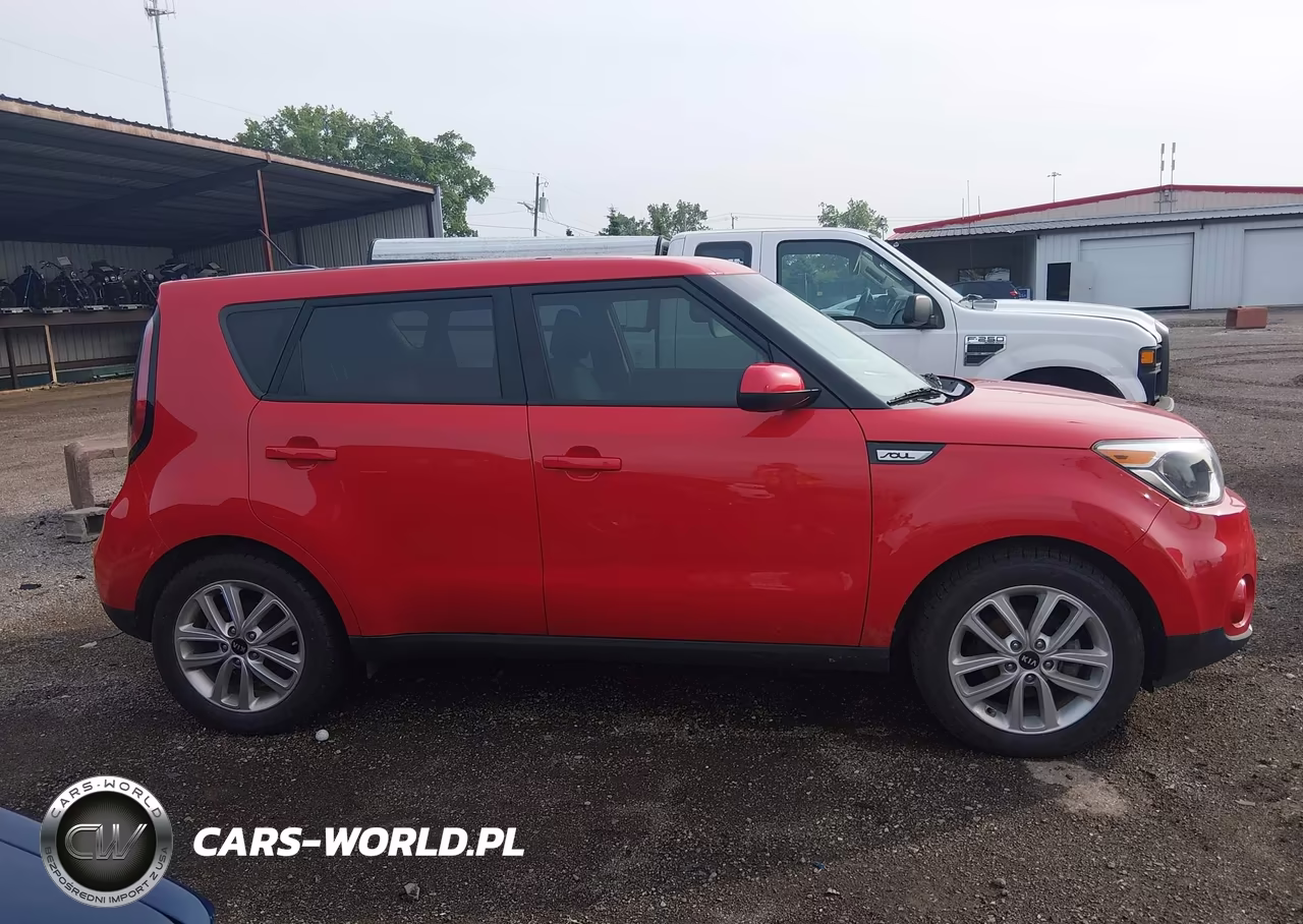 2018 Kia Soul + VIN:KNDJP3A5XJ7594794 - 13