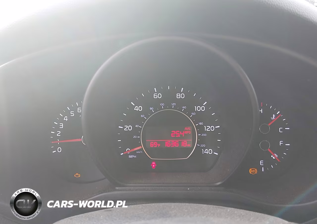 2018 Kia Soul + VIN:KNDJP3A5XJ7594794 - 15