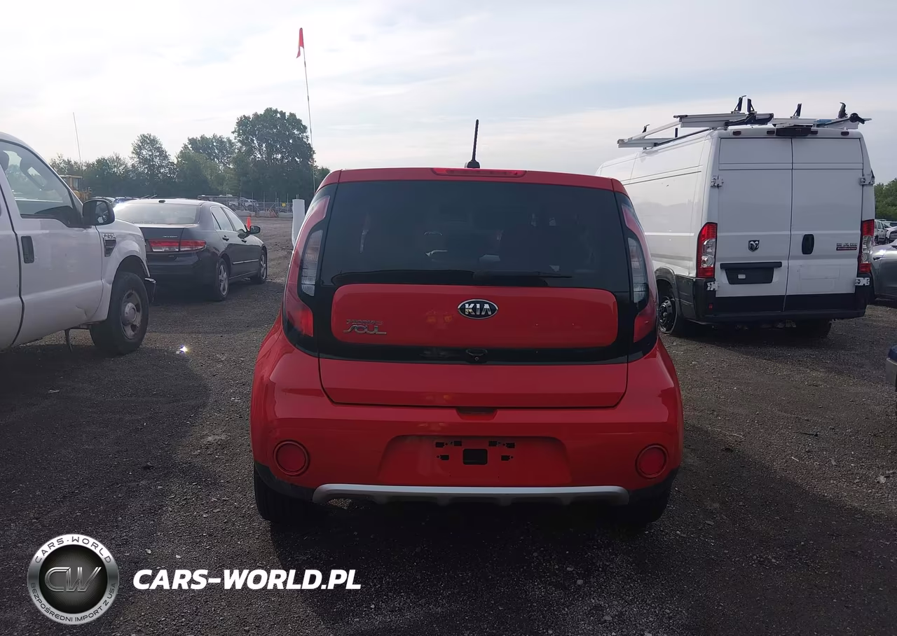 2018 Kia Soul + VIN:KNDJP3A5XJ7594794 - 16