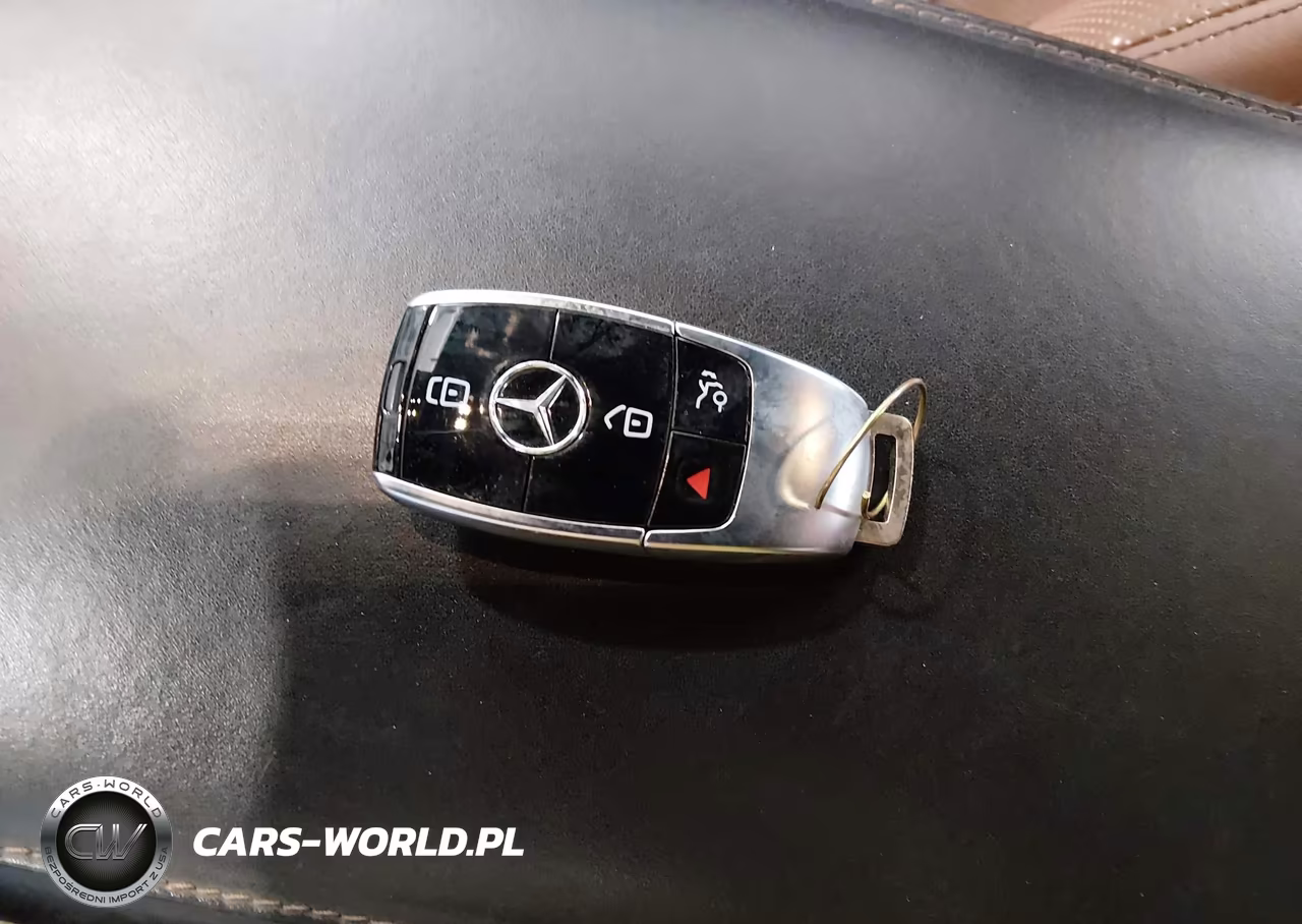 2018 Mercedes-Benz S 560 4Matic VIN:WDDUG8GB3JA385798 - 11