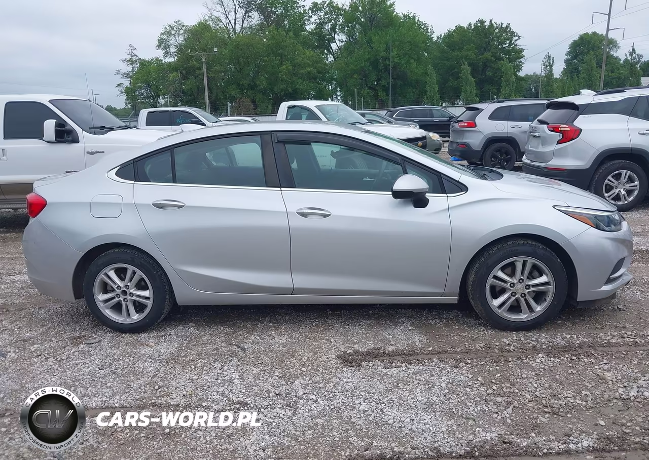 2018 Chevrolet Cruze Lt Auto VIN:1G1BE5SM3J7149852 - 13