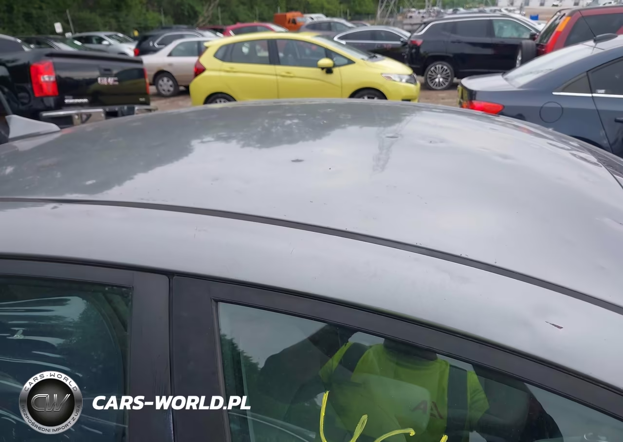 2018 Hyundai Elantra Sel VIN:5NPD84LF8JH250320 - 18