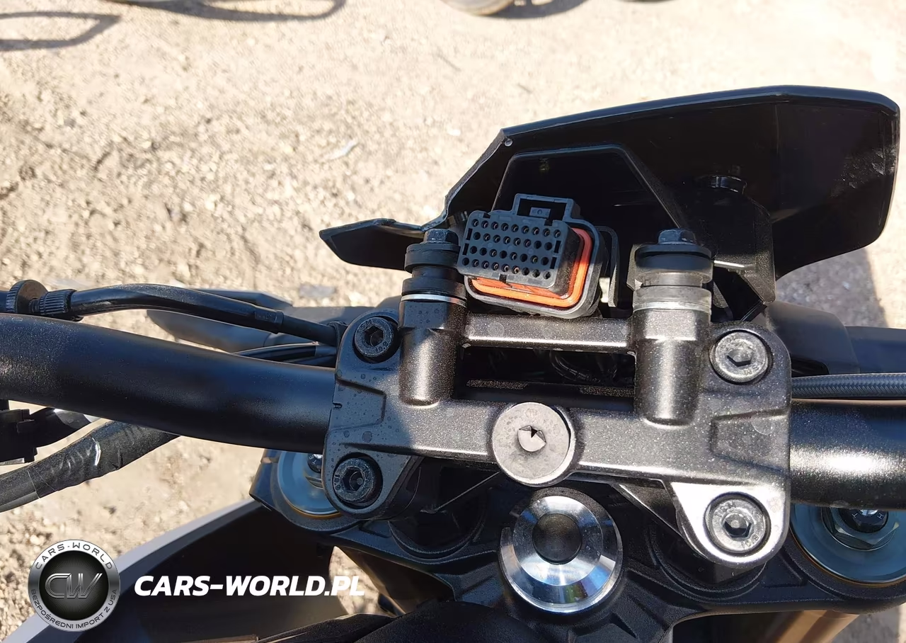 2025 Kawasaki Zr900 T VIN:ML5ZRDT17SDA07058 - 7
