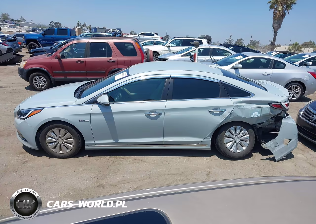 2016 Hyundai Sonata Hybrid Se VIN:KMHE24L13GA031447 - 14