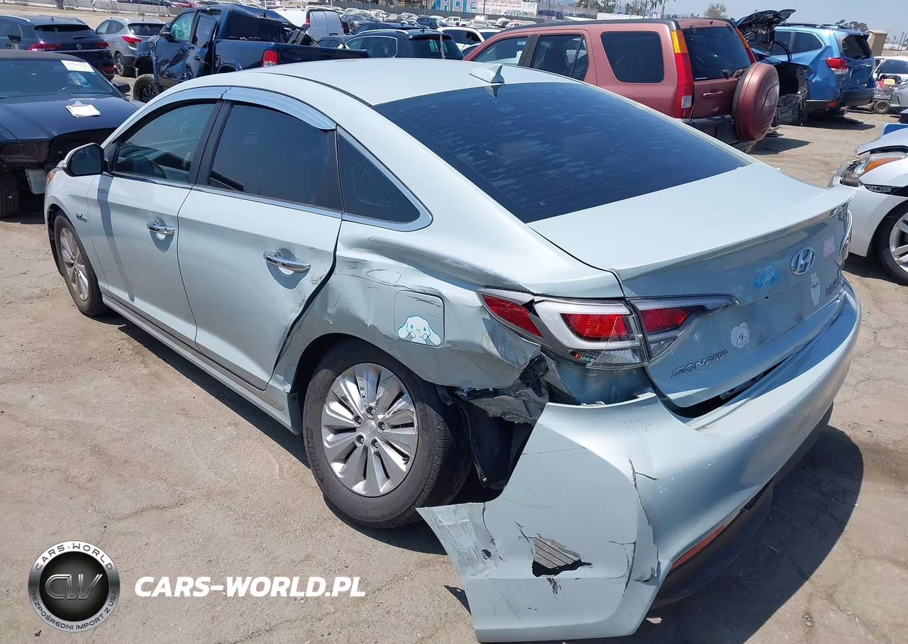 2016 Hyundai Sonata Hybrid Se VIN:KMHE24L13GA031447 - 3