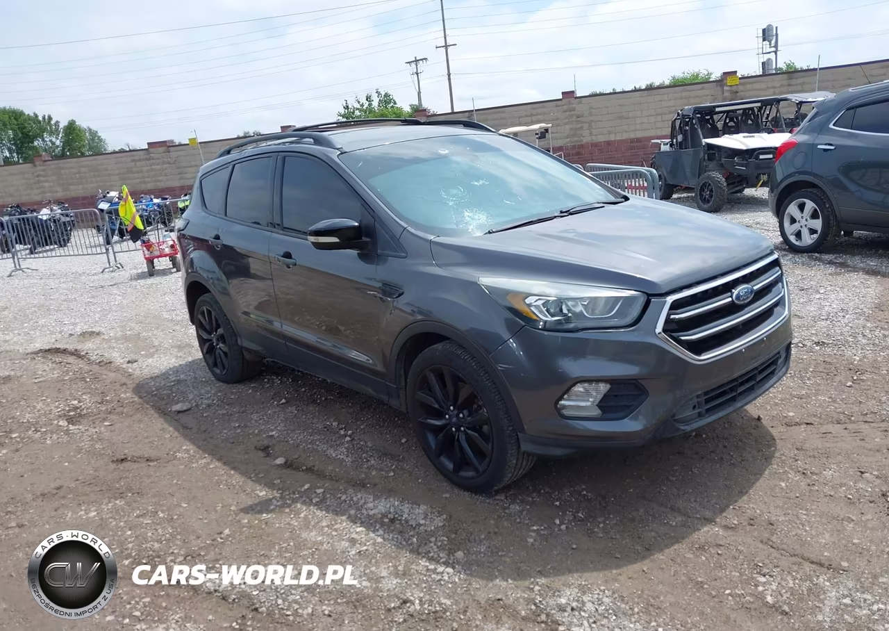2017 Ford Escape Titanium – zdjęcie 1 z 16