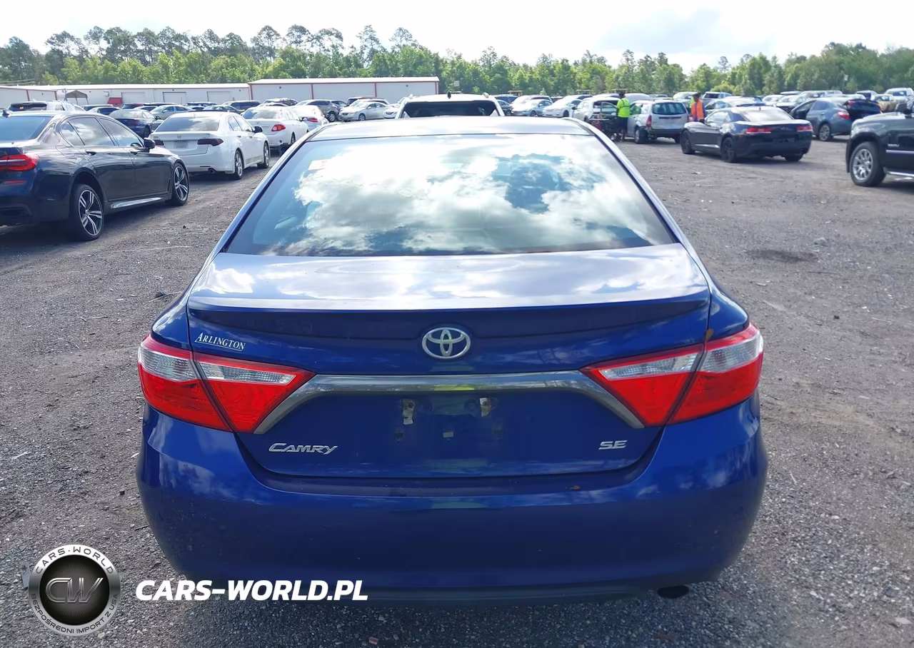 2015 Toyota Camry Se VIN:4T1BF1FK0FU908368 - 16