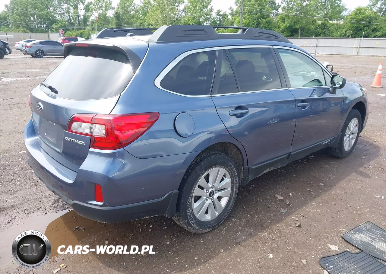 2015 Subaru Outback 2.5I Premium VIN:4S4BSBCC9F3343462 - 4